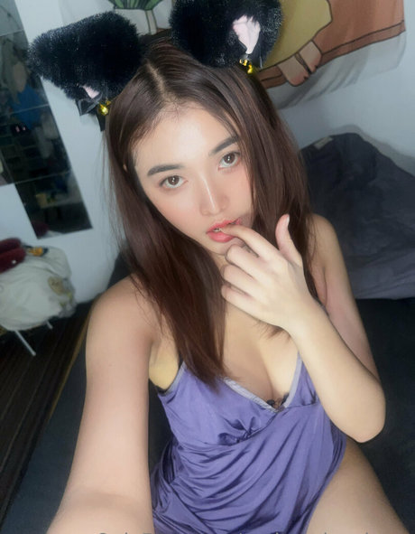 petiteasianchaya model best pictures