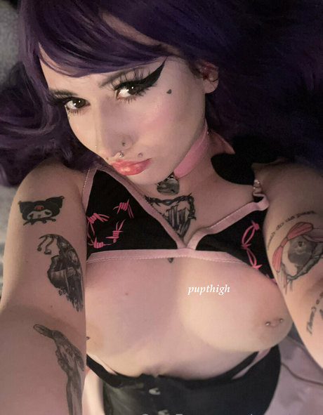 pupthigh pornstar sexy photos