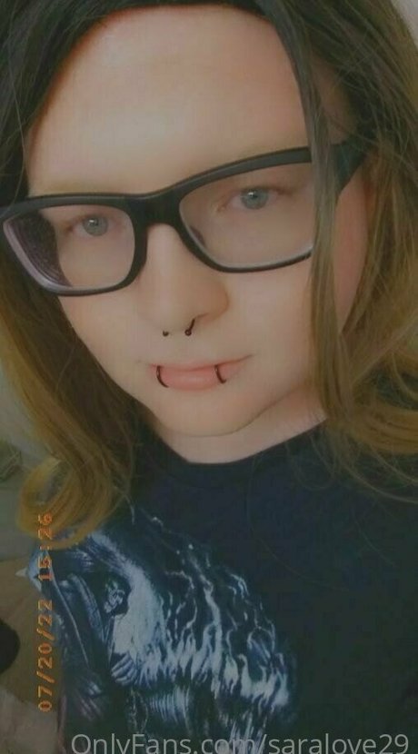 saralove29 naked actress img