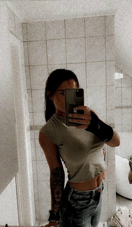 tigerlilly007 pornstar sexy images