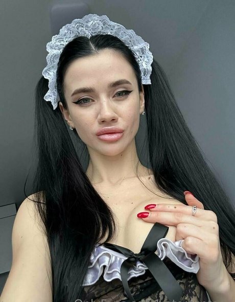 kate fantasy model pornographic images