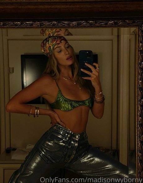 lucy love98 top actress pics