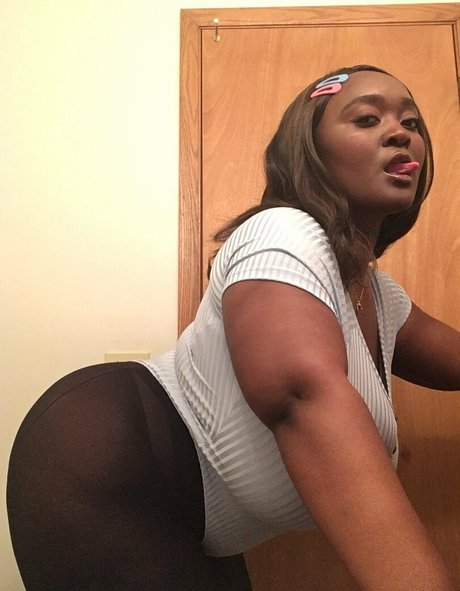 Submittress porn star img