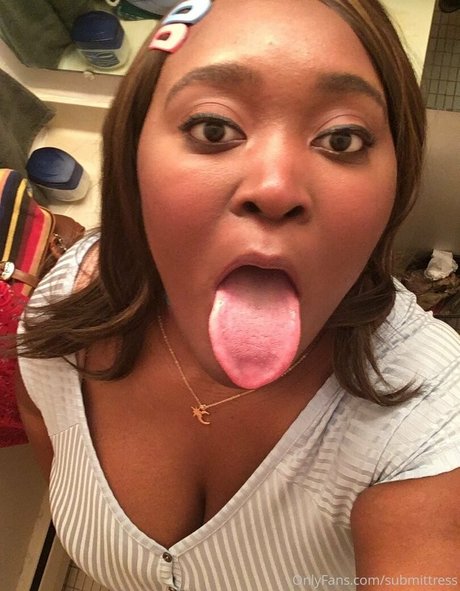 Submittress pornstar exclusive photo