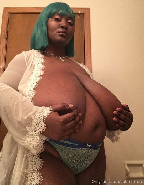 Submittress star best pic