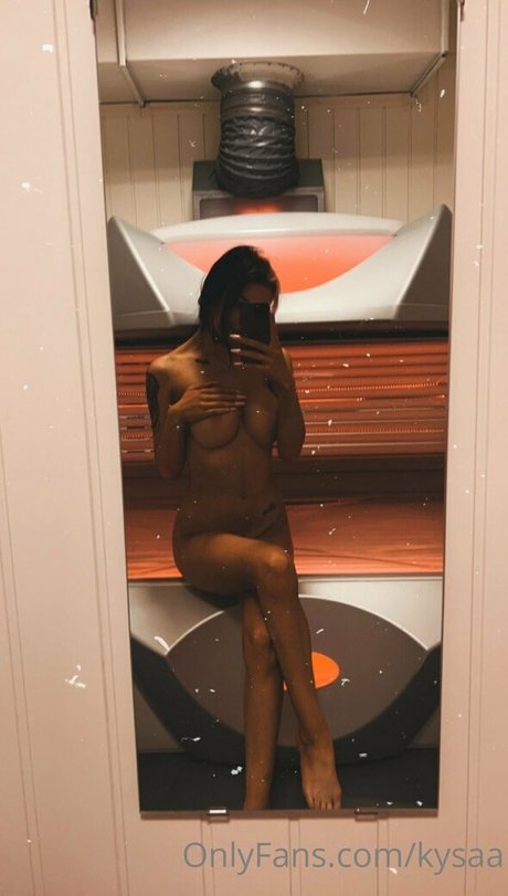 kysaa xxx model image