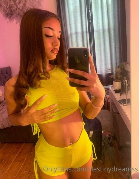 destinydreamss star nude picture