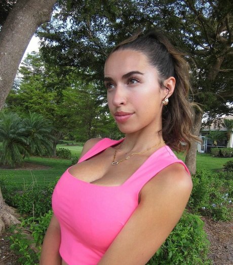 Jasmin Glover nude model pictures