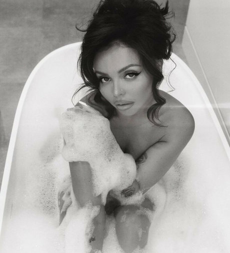 Jesy Nelson model nude pic