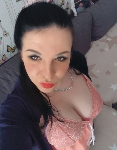 Milf Showsf pornstar high quality pictures