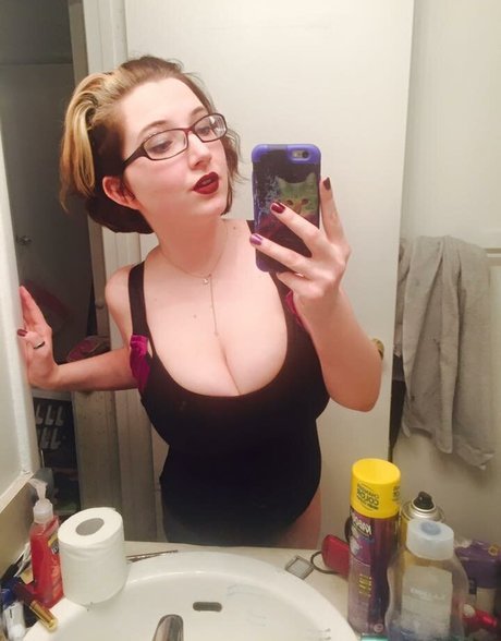 Calliope Rossi model sex pic