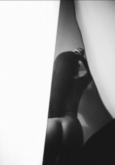 Isa Bichara hot model archive