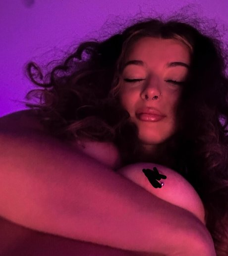 Keelyyedwards model sex img