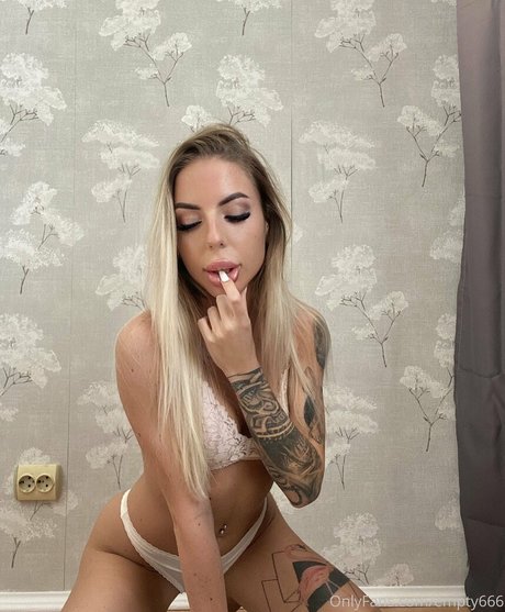 empty666 model art pics