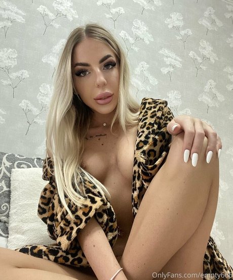 empty666 sex pornstar image