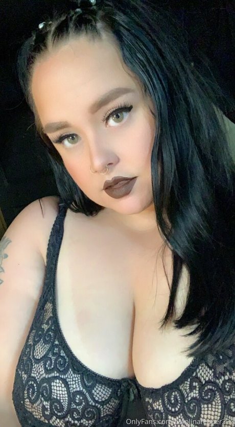 carolinequinnvip best model picture