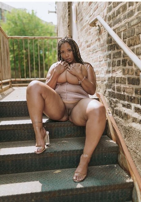 brijamonet sexy star images