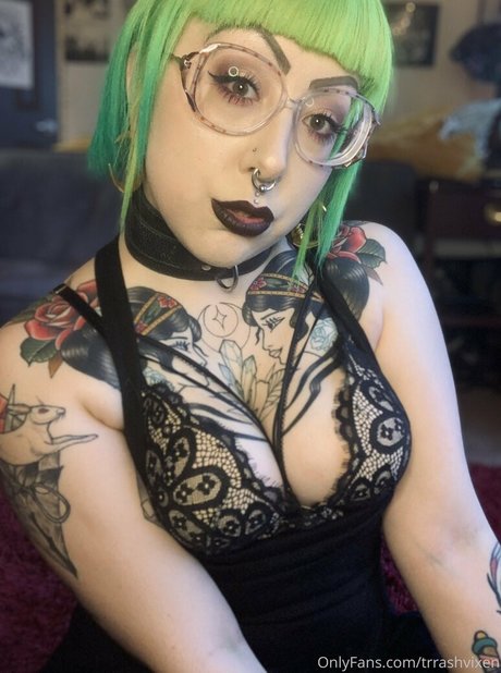 trrashvixen star adult pictures