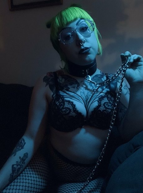 trrashvixen porn actress image