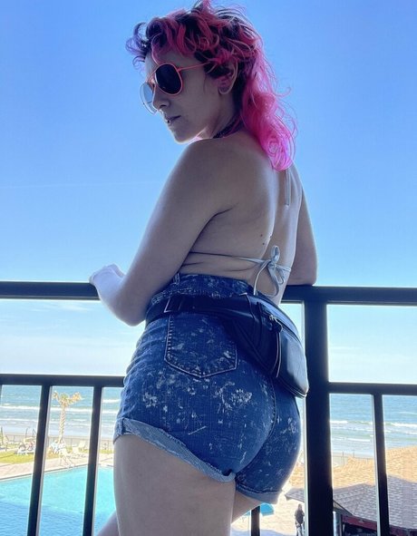 emeryfennecfree nudes pornstar pic