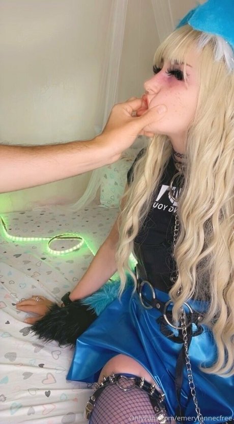 emeryfennecfree model beautiful photos