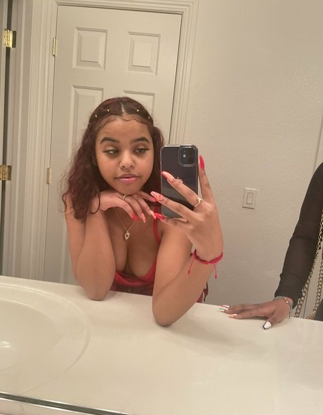 thaonly lili model nice photos