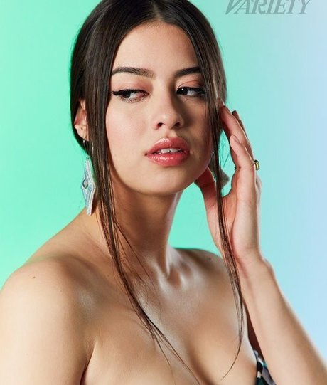 Amber Midthunder sex star photo