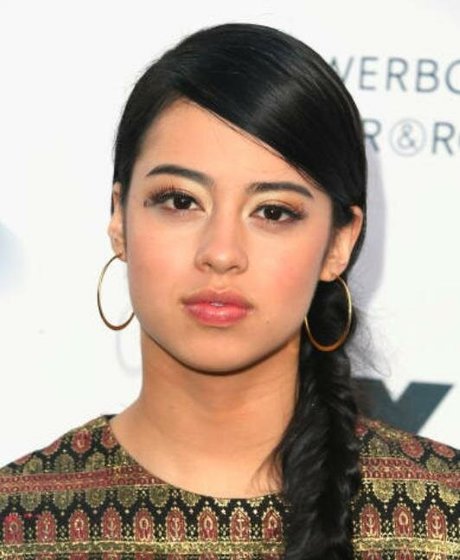 Amber Midthunder Profile pic