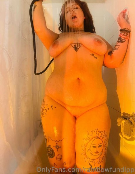 rainbowfundipp model porn image