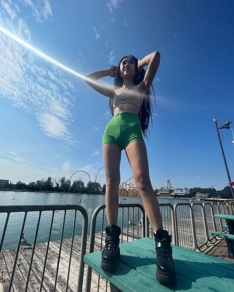 luvxmi free model pics