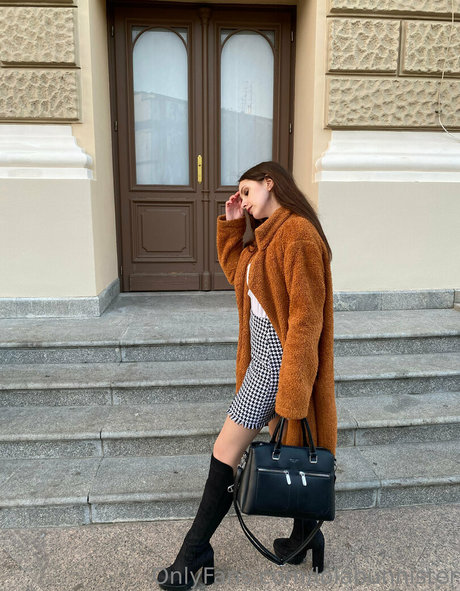 lovelylollyhehe model nice images