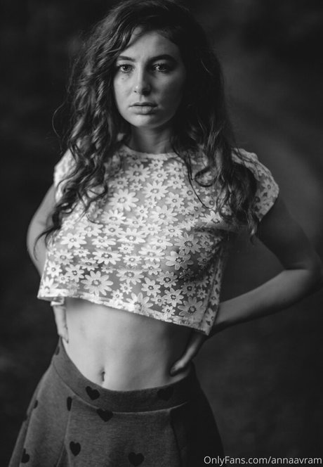 annaavram pornstar sexy picture