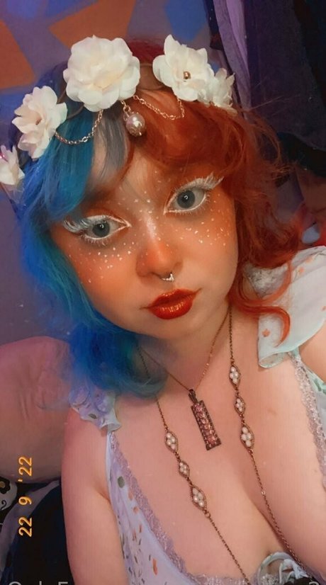 cutepeaches2 hot actress image