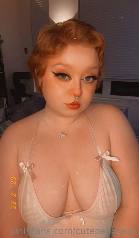 cutepeaches2 pornstar nude pictures