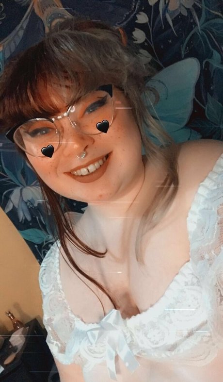 cutepeaches2 beautiful pornstar picture