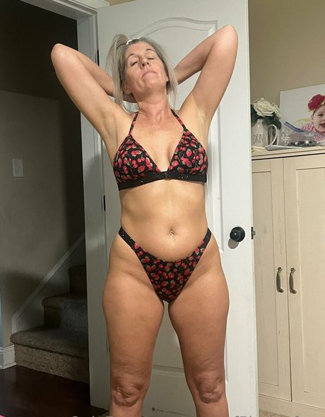 momof5bootyfree nice model picture