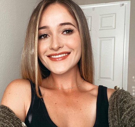 Lily Wichern beautiful model photos