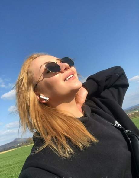 kira secret erotic model images