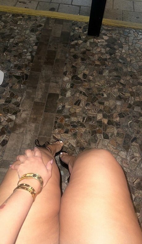 thickfancy model hot pics