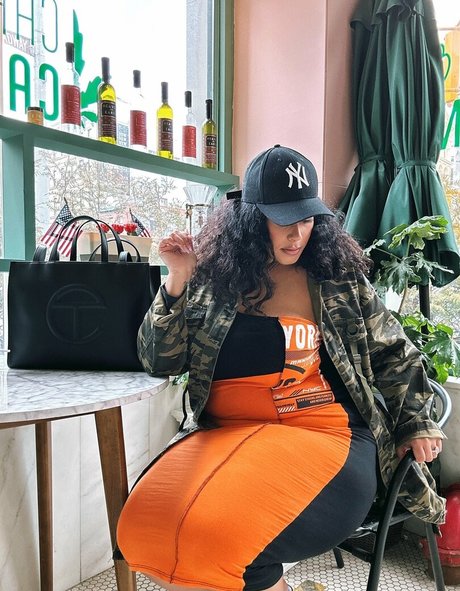 sister nude onlyfans hot sexy pics