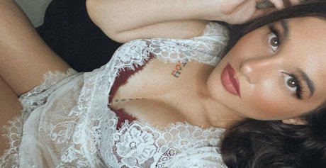 picapicamodel model high quality pic