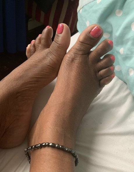 madam___caramel nudes pornstar gallery