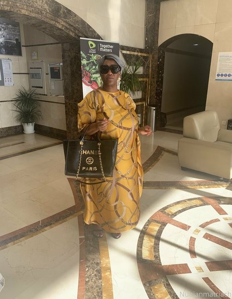 madam___caramel top actress photo