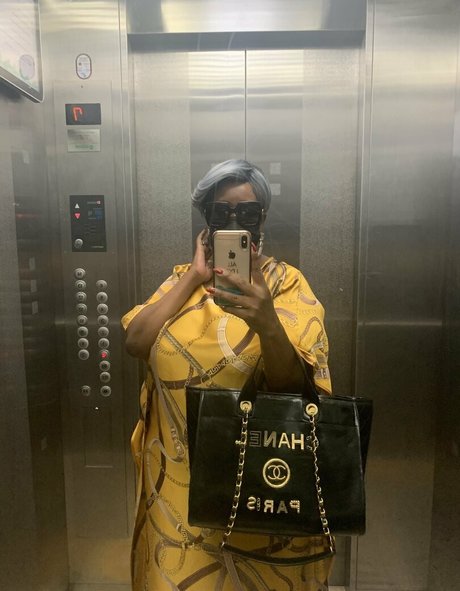 madam___caramel top star pics