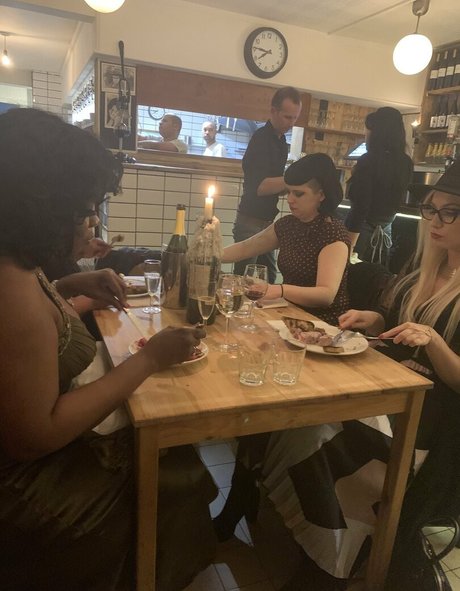 madam___caramel perfect star gallery