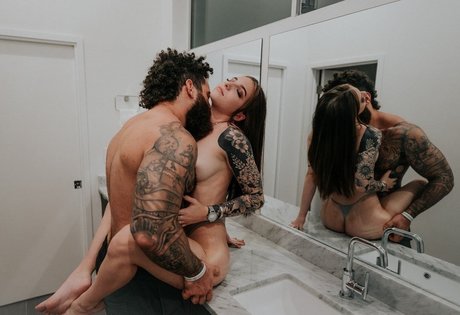 ravengoeswild pornstar pictures