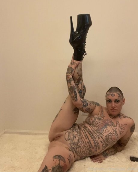 quad awful xxx actress pictures