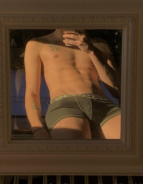 heyokihey00 erotic model archive