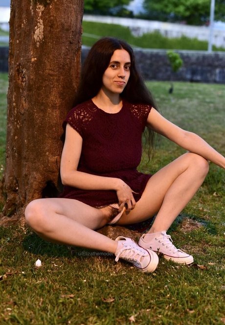 elizathemodel model picture