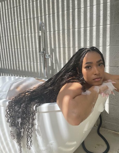 robynbanks xxx star photo